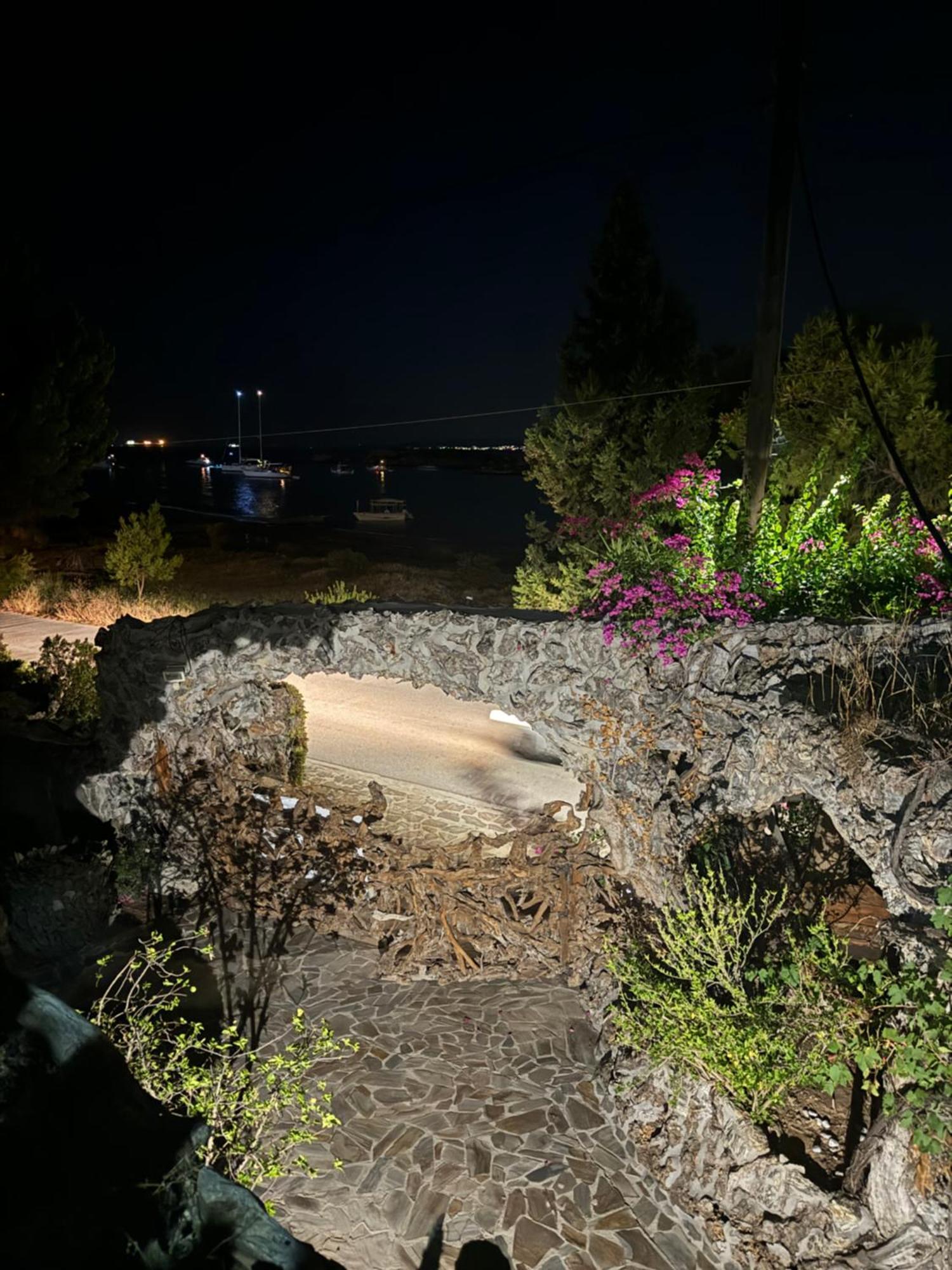 Rooms The Other Side Of The Island By Patitiri Saterli エクステリア 写真